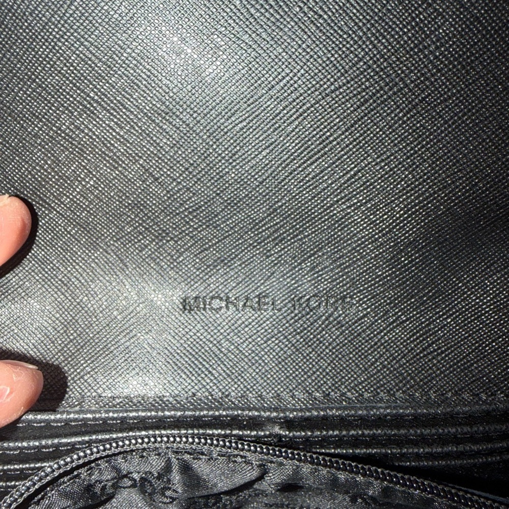 Michael Kors Fulton Continental Black Pebbled Leather Wallet 8x4 - Picture 6 of 12